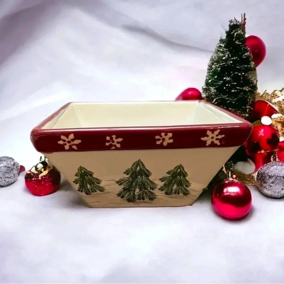 St. Nicholas Square Yuletide 6x6 square snack dish. Hand painted w/snowmen NWOT - Picture 2 of 8